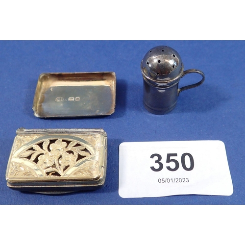 350 - A silver vinaigrette, London 1826 by Thomas Edwards, hinge a/f and a silver miniature flour shaker, ... 