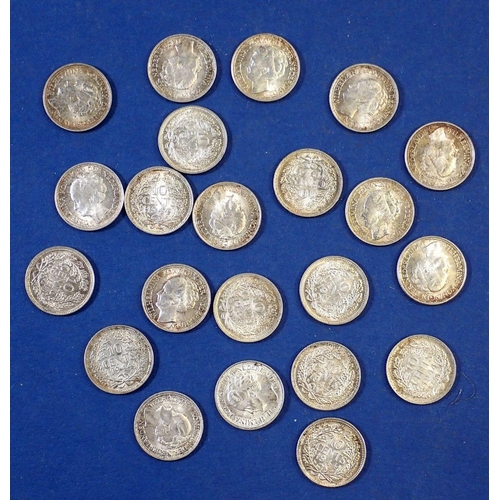 686 - A quantity of (22) Netherlands (silver content) 10 cents 1944 P issue - Condition: EF