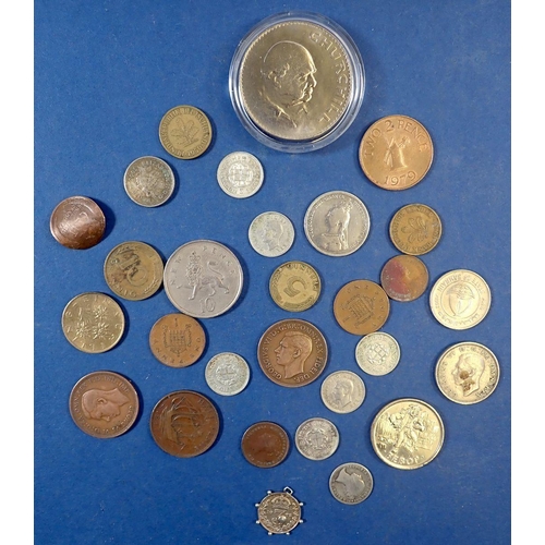 694 - A quantity of world coins pre-decimal and decimal including: Churchill 1965 Crown, France, Germany, ... 