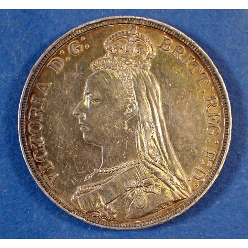 704 - A Victorian Jubilee crown 1890 - Condition: EF