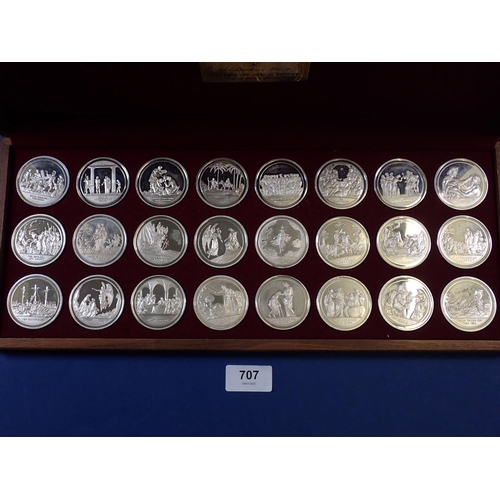 707 - A Danbury Mint set of The Life of Jesus silver gilt medallions boxed