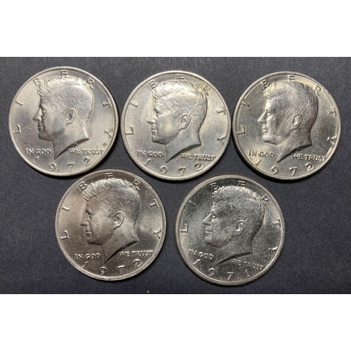 711 - Large collection of US coins from 1912 on. Silver Liberty Head Peace dollar 1926. 