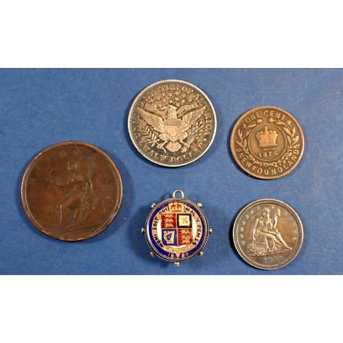 733 - Miscellaneous lot of coinage including: Encased gilt sixpence 1887 with enamel, George III 1807 penn... 