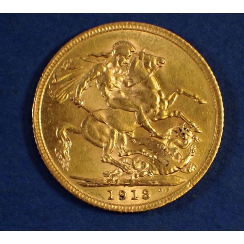 745 - A gold sovereign George V 1913, London Mint - Condition: VF