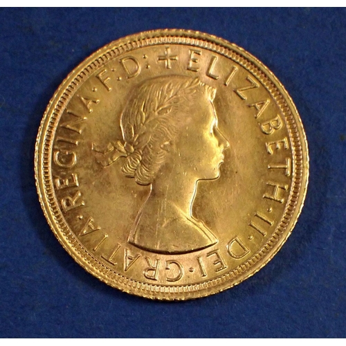 747 - A gold sovereign Elizabeth II 1964, London Mint - Condition: EF