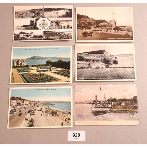 928 - A group of vintage seaside postcards