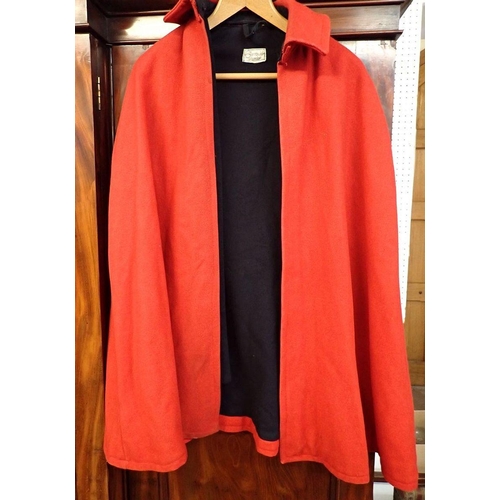 544 - A vintage nurses red wool cape