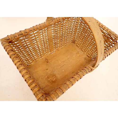 1022 - An old wicker basket, 48 x 32 x 38cm