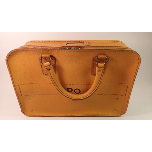 1249 - A Post Office engineers vintage leather tool bag