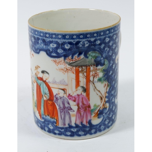 154 - An 19th century Chinese export tankard painted men hunting with hawks within blue diaper borders, 12... 