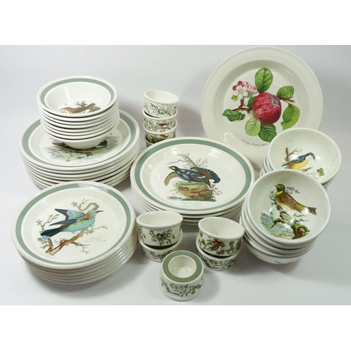 179 - A Portmerion Birds dinner service comprising: twelve dinner plates, eight cereal bowls, eight desser... 