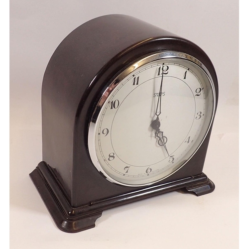 773 - A Smiths Bakelite mantel clock with eight day lever movement, 21 x 21cm