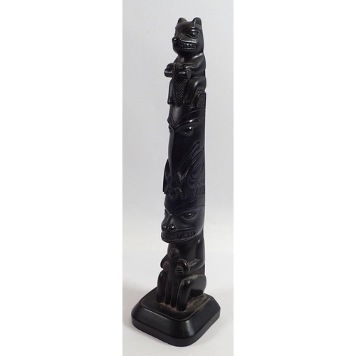 858 - A Bona Innuit style sculpture totem, 29cm