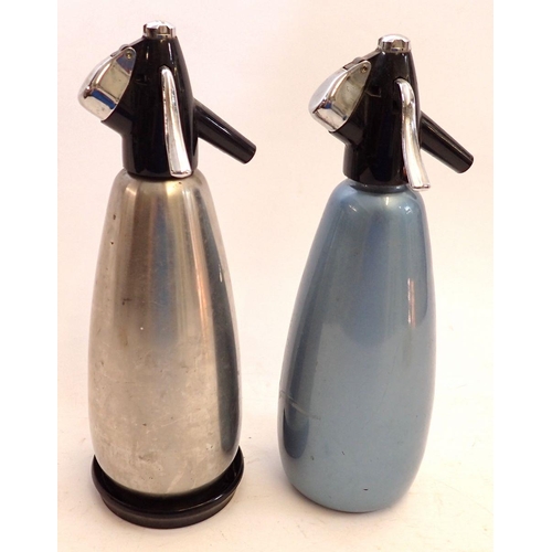 1093 - Two vintage soda syphons