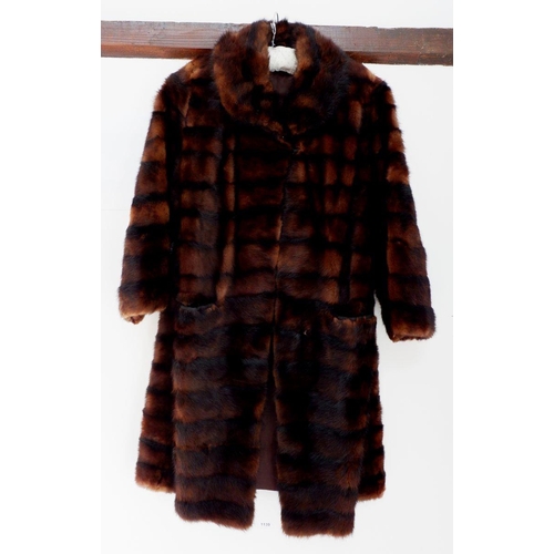 1139 - A fur coat