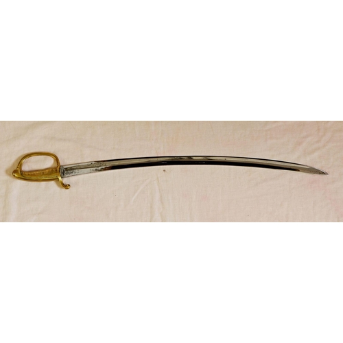 1170 - A 19th century curved sword with brass handle, blade 77cm