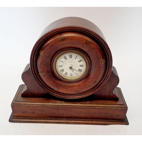 752 - A mantel clock made from centre boss of a WWII propeller (modern quartz movement)