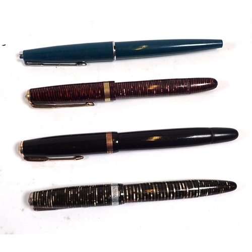 790 - Two Parker fountain pens, a Plaza pen and a Platinum one