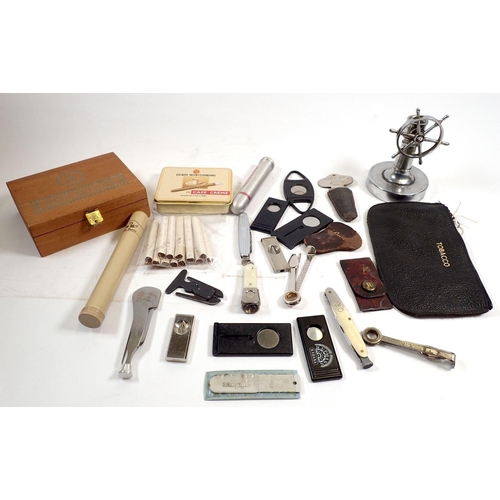 797 - A collection of smoking paraphernalia including a wooden box of Meccarillos cheroots, Henri Winterma... 