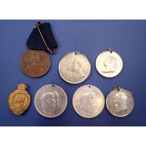 819 - A group of commemorative coronation medals etc.