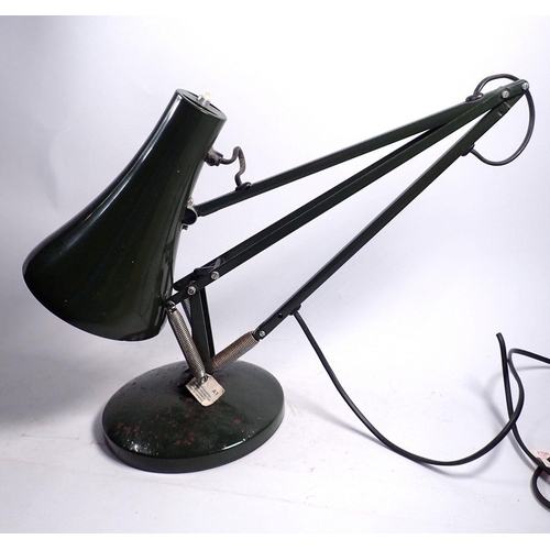 841 - A vintage green angle poise lamp