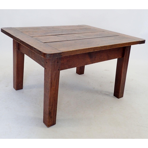 1091 - A rectangular oak coffee table with slatted top and cleated ends, 91 x 75 x 51cm