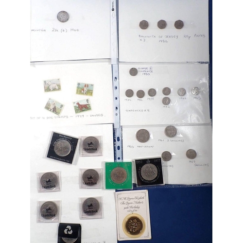 500 - A Miscellaneous lot of coinage including: 17 decimal commemoratives e.g. Queen Mother 90th birthday ... 