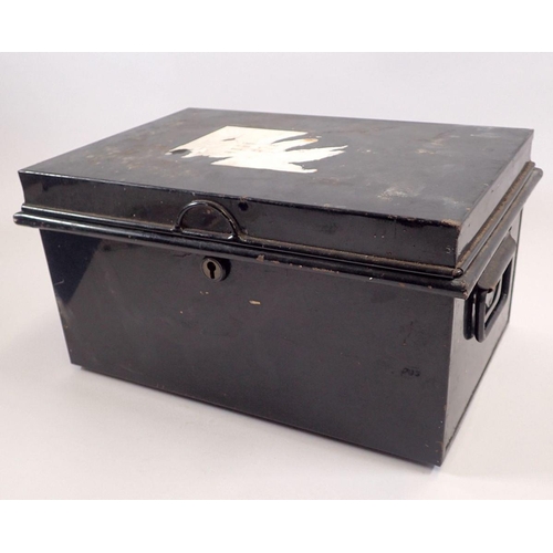 503 - A strong box to include approximately 4kg of pennies and half pennies from Victoria - Elizabeth II, ... 