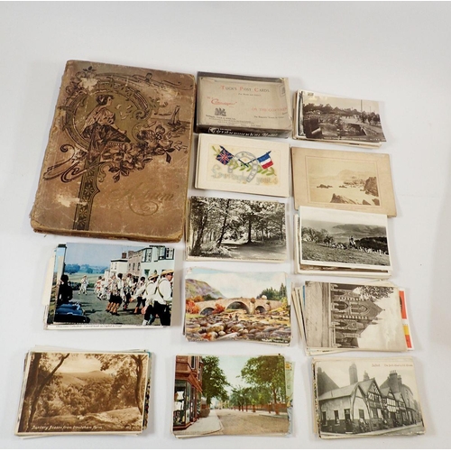 588 - A miscellanous lot of postcards incluidng album (approx 90) general printed topograpical plus quanti... 