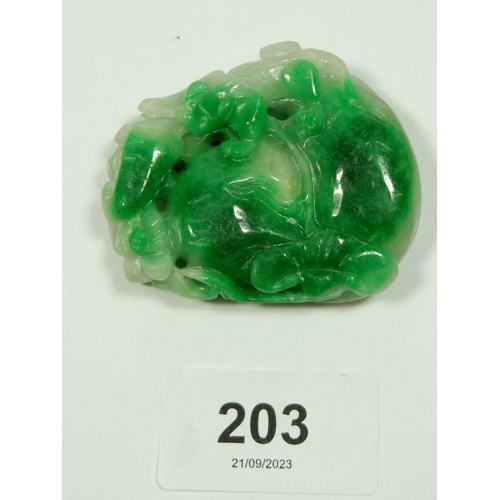 203 - A Chinese carved jade pendant decorated monkey, peach and gourd, 5.5 x 4.5cm