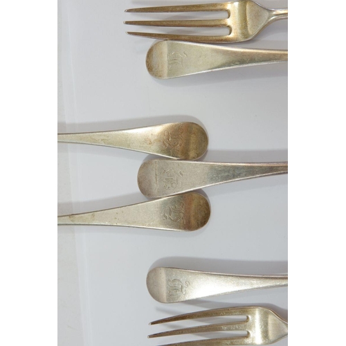 346 - A set of twelve George III silver dessert forks, London 1799 by Peter & Ann Bateman, 378g