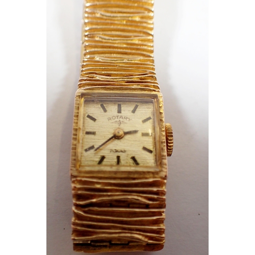 534 - A Rotary vintage 9 carat gold ladies wrist watch and textured strap, 39g