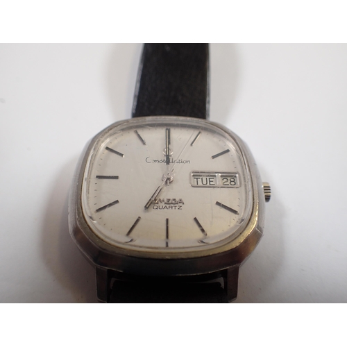 546 - A 1970's Omega Constellation Quartz watch with date and day niches