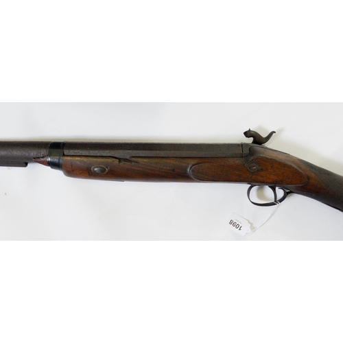 1098 - A late 18th century/early 19th century hunting rifle or elephant gun, 128cm long