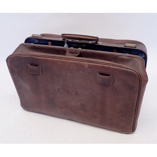 1139 - A Thomas Keane of Birmingham leather large Gladstone style bag, 56cm wide