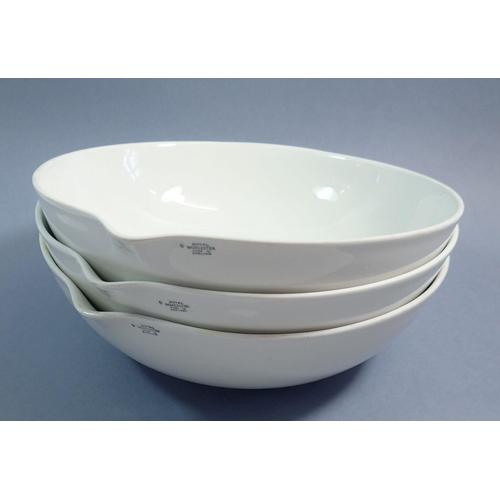 14 - A set of three Royal Worcester white porcelain large circular laboratory large circular dishes 28cm ... 