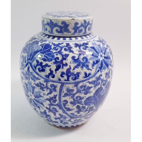 148 - A Chinese late Qing blue and white ginger jar decorated stylised flowers, four character mark to bas... 