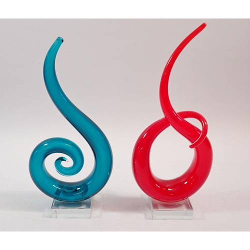 166 - Two Murano Studio glass sculptures in kingfisher blue and red, tallest 28cm