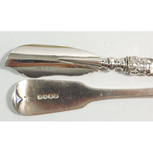 289 - A Victorian and mother of pearl butter knife, Birmingham 1867 by George Unite and a Victorian silver... 