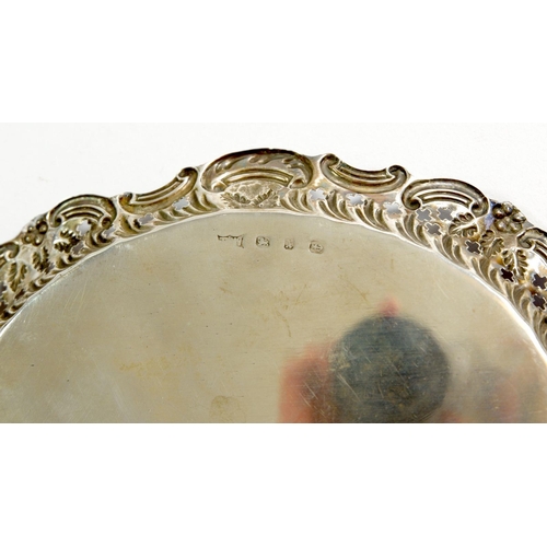 297 - A Victorian silver oval trinket tray, 22cm wide, 92.8g, Birmingham 1897 by Thomas Wood