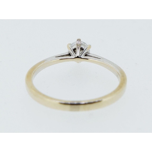 423 - An 18 carat gold solitaire diamond ring, size I to J, 2.2g