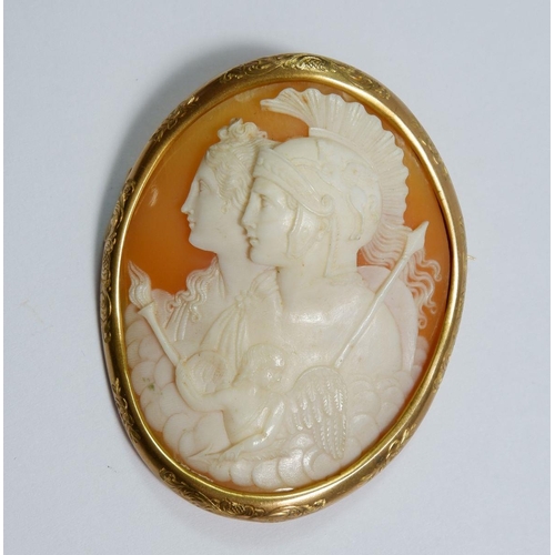 447 - A Victorian fine shell cameo brooch carved Roman Centurion and classical woman with cupid, in gold s... 