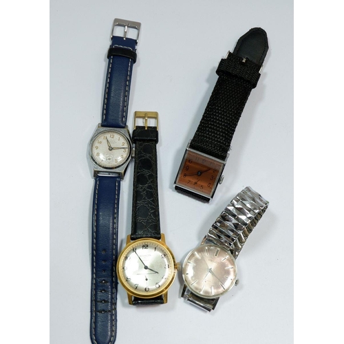 625 - A Seiko vintage gentleman's wrist watch, a Pierce waterproof watch, an Oris and one other