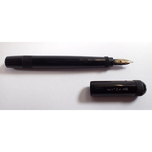 770 - A miniature early 20th century Montblanc Baby Safety '00' in original pouch, 6.3cm long