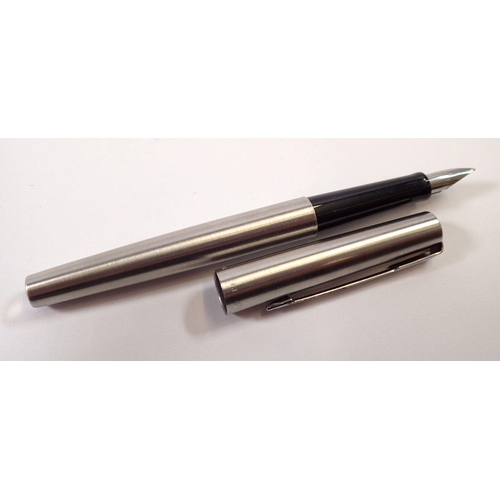 771 - A Parker fountain pen and a ball point pen