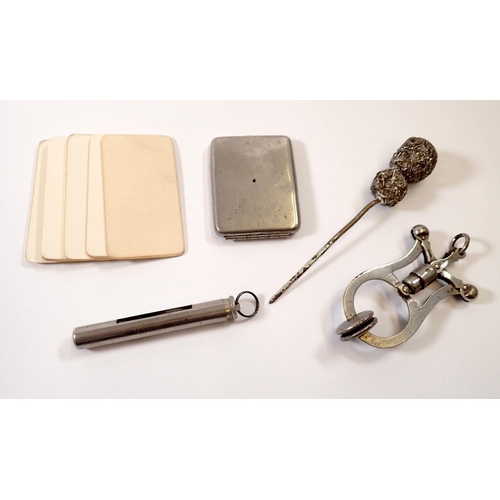 772 - A group of small collectables including skirt lifter, cased egg timer, blank calling cards etc.