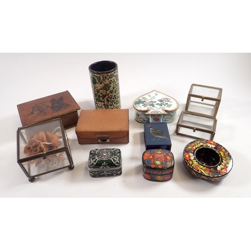 788 - A group of various boxes including a Harrods London leather example with brass clasp, paper mache st... 