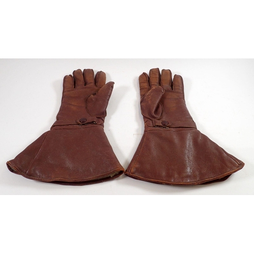 831 - A pair of 'Uniform Brand' leather driving or flying gauntlets/gloves