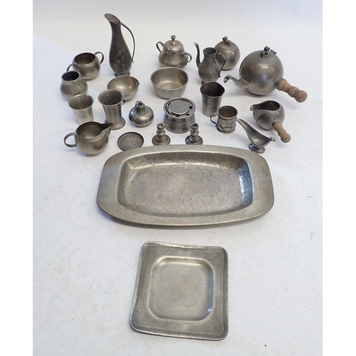 901 - A collection of Norwegian pewter including Haustad tea set