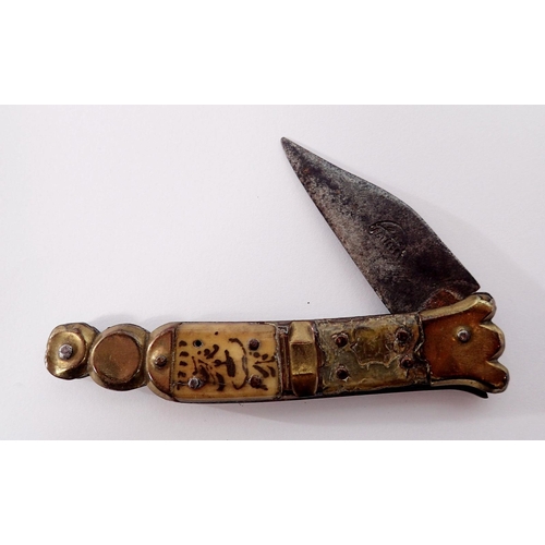 1336 - A 19th century Spanish small knife marked Batisre, 15cm